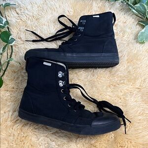 Bangs extra high tops